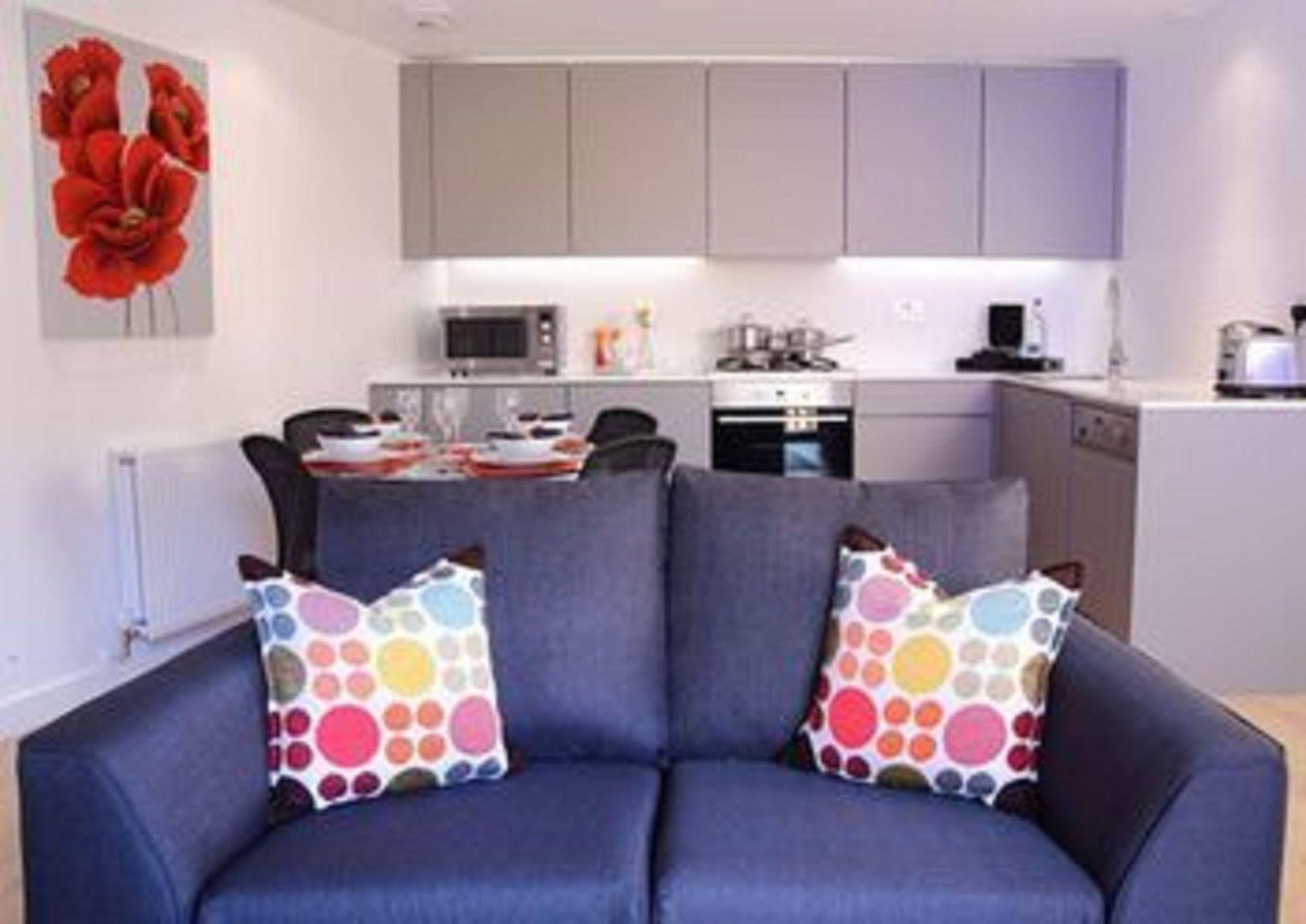 Smart Bridge 4* Londra